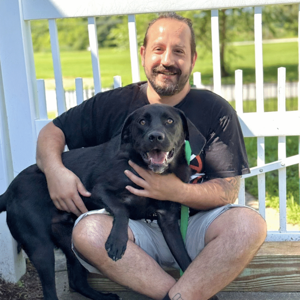 Tony Kakuk </br>
Bather, Kennel Attendant
